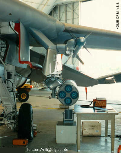 f14-detail-zuni-03l.jpg